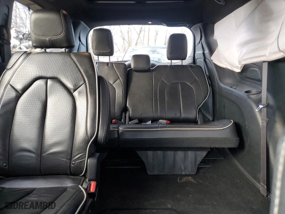 2020 Chrysler Pacifica Limited with VIN 2C4RC1GG4LR124449, listed as a Copart auction lot 44409975 with 88,708 mi miles and Salvage Title. Bid and sale history available at carsss.com. Image 10.