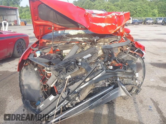 2018 Volkswagen Tiguan SEL z VIN 3VV3B7AX1JM208075, wystawiony jako IAAI lot #42651678 z przebiegiem Nie podano mil oraz . Historia ofert i sprzedaży dostępna na DreamBid. Obrazek 6.