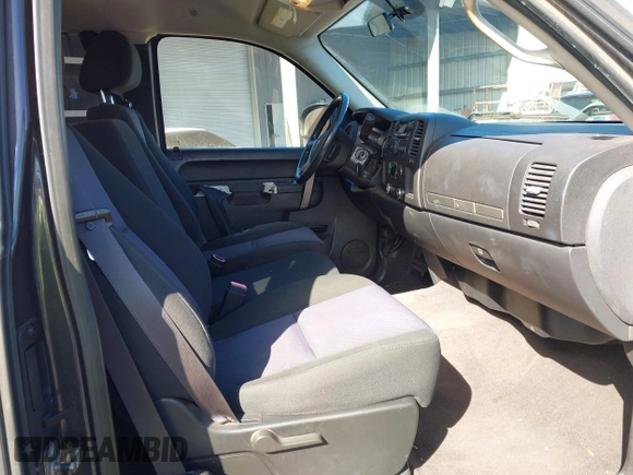2010 Chevrolet Silverado 1500 LT with VIN 1GCSCSEA7AZ114426, listed as a IAAI auction lot 41033837 with 96,894 mi miles and . Bid and sale history available at DreamBid. Image 5.