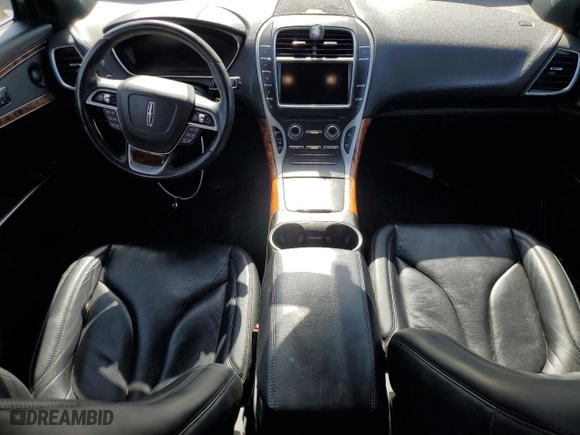 2019 Lincoln Nautilus Reserve with VIN 2LMPJ8L98KBL32497, listed as a Copart auction lot 47851515 with 0 mi miles and Salvage Title. Bid and sale history available at carsss.com. Image 8.