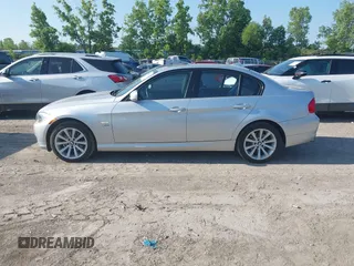 2011 BMW 3 Series 328i xDrive with VIN WBAPK7C57BF087773, listed as a IAAI auction lot 42653731 with 107,868 mi miles and . Bid and sale history available at DreamBid. Image 14.