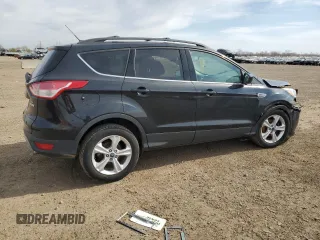 2013 Ford Escape SE z VIN 1FMCU0GX1DUA20580, wystawiony jako Copart lot #52644595 z przebiegiem 151 143 mil mil oraz Szkoda całkowita • Salvage title. Historia ofert i sprzedaży dostępna na DreamBid. Obrazek 3.