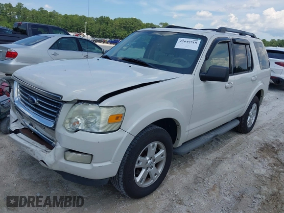 2010 Ford Explorer XLT z VIN 1FMEU6DE2AUA05113, wystawiony jako IAAI lot #42649518 z przebiegiem 114 391 mil mil oraz . Historia ofert i sprzedaży dostępna na DreamBid. Obrazek 2.