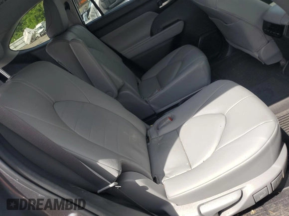 2023 Toyota Highlander L with VIN 5TDKDRBH3PS042321, listed as a Copart auction lot 57688795 with 19,973 mi miles and Salvage title. Bid and sale history available at DreamBid. Image 11.