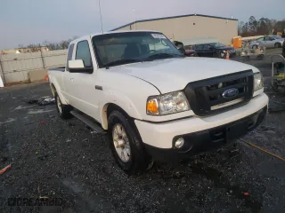 2008 Ford Ranger XLT with VIN 1FTZR45E28PA40818, listed as a Copart auction lot 88920285 with 142,029 mi miles and Salvage Title. Bid and sale history available at carsss.com. Image 4.
