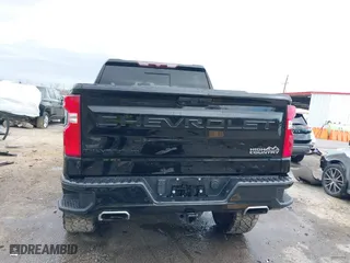 2020 Chevrolet Silverado 1500 High Country with VIN 3GCPWFEDXLG178011, listed as a IAAI auction lot 41684515 with 87,312 mi miles. Bid and sale history available at carsss.com. Image 17.