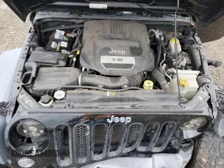 2018 Jeep Wrangler JK Unlimited Sport S with VIN 1C4BJWDG0JL818800, listed as a Copart auction lot 88286715 with 114,011 mi miles and Salvage Title. Bid and sale history available at carsss.com. Image 13.