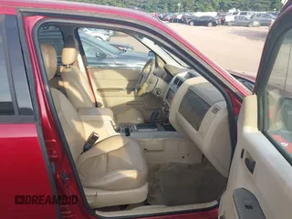 2008 Ford Escape XLT with VIN 1FMCU03188KA76857, listed as a IAAI auction lot 42788713 with 2,325,531 mi miles and . Bid and sale history available at DreamBid. Image 5.