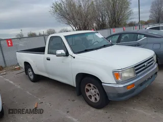 1993 Toyota T100 z VIN JT4VD10C4P0012849, wystawiony jako IAAI lot #41914585 z przebiegiem 215 625 mil mil oraz . Historia ofert i sprzedaży dostępna na DreamBid. Obrazek 1.
