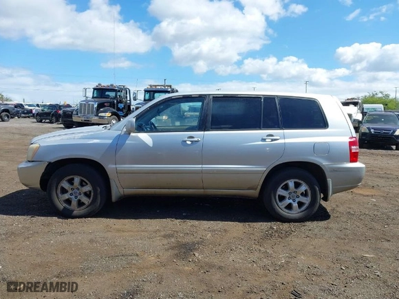 2003 Toyota Highlander with VIN JTEGF21A930077188, listed as a IAAI auction lot 41633217 with 162,927 mi miles. Bid and sale history available at carsss.com. Image 14.