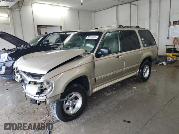 2001 Ford Explorer XLT with VIN 1FMZU73E51ZA22161, listed as a Copart auction lot 44793195 with 255,427 mi miles and Salvage title. Bid and sale history available at DreamBid. Image 1.