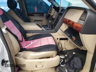 2006 Lincoln Navigator Luxury with VIN 5LMFU27596LJ21685, listed as a Copart auction lot 48166185 with 0 mi miles and Salvage Title. Bid and sale history available at carsss.com. Image 7.