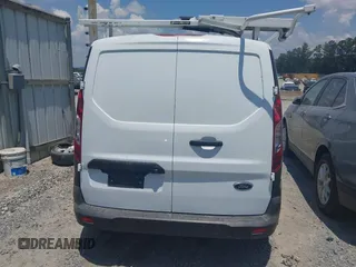 2021 Ford Transit Connect XL z VIN NM0LS6E27M1488977, wystawiony jako IAAI lot #42514014 z przebiegiem 101 505 mil mil oraz . Historia ofert i sprzedaży dostępna na DreamBid. Obrazek 16.
