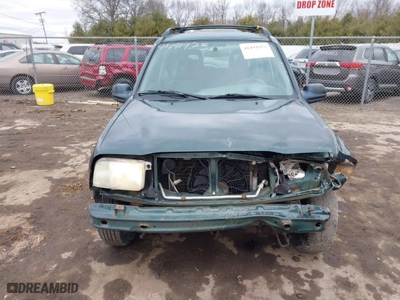 2002 Chevrolet Tracker with VIN 2CNBJ13C126946857, listed as a IAAI auction lot 41491975 with NaN miles. Bid and sale history available at carsss.com. Image 13.
