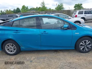 2017 Toyota Prius Plus z VIN JTDKARFP4H3067953, wystawiony jako IAAI lot #42211132 z przebiegiem 90 760 mil mil oraz . Historia ofert i sprzedaży dostępna na DreamBid. Obrazek 13.