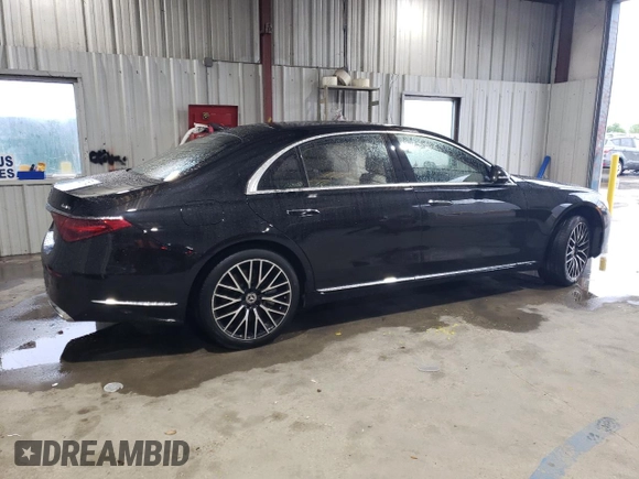 2021 Mercedes-Benz S 580 with VIN W1K6G7GB2MA045758, listed as a Copart auction lot 51275465 with 23,607 mi miles and Salvage Title. Bid and sale history available at DreamBid. Image 3.