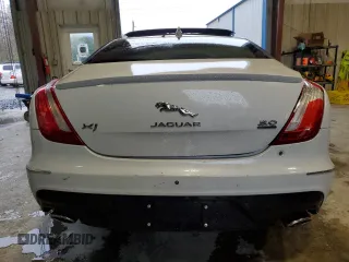 2016 Jaguar XJ R-Sport z VIN SAJWJ1CD8G8W02055, wystawiony jako Copart lot #52135285 z przebiegiem Nie podano mil oraz Nie do naprawy • Non repairable. Historia ofert i sprzedaży dostępna na DreamBid. Obrazek 6.
