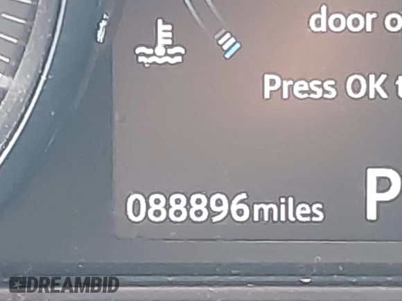 2019 Land Rover Range Rover Evoque SE with VIN SALVP2RX2KH347033, listed as a IAAI auction lot 41706718 with 88,896 mi miles. Bid and sale history available at carsss.com. Image 15.