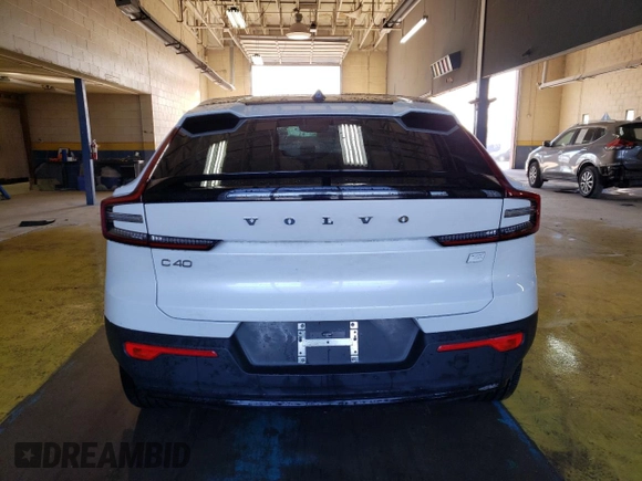 2023 Volvo C40 Plus с VIN YV4ED3GL4P2050827, выставлен на аукционе Copart как лот 76243623 с пробегом 16 153 миль миль и . История ставок и продаж доступна на DreamBid. Изображение 6.