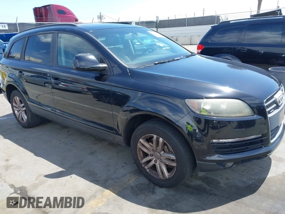 2008 Audi Q7 3.6L with VIN WA1AY74L28D045529, listed as a IAAI auction lot 42109500 with 211,333 mi miles. Bid and sale history available at carsss.com. Image 1.