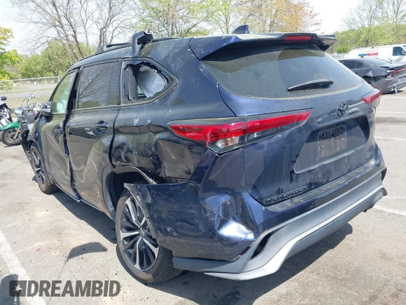 2021 Toyota Highlander XSE z VIN 5TDLZRBH6MS076951, wystawiony jako IAAI lot #42119033 z przebiegiem 52 538 mil mil oraz . Historia ofert i sprzedaży dostępna na DreamBid. Obrazek 3.