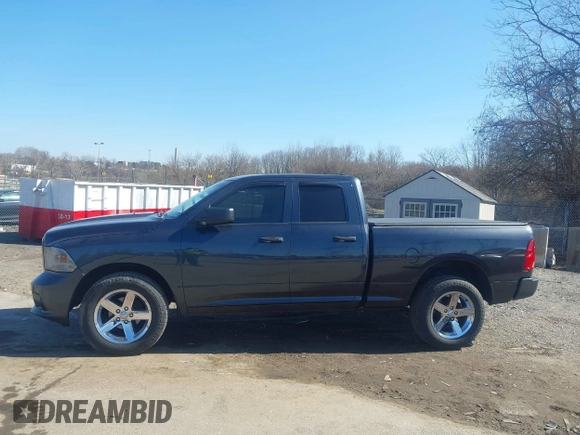 2014 Ram 1500 Express z VIN 1C6RR7FT8ES177941, wystawiony jako IAAI lot #41752264 z przebiegiem 144 400 mil mil oraz . Historia ofert i sprzedaży dostępna na DreamBid. Obrazek 14.