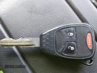 2007 Jeep Patriot Limited с VIN 1J8FF48W77D316919, выставлен на аукционе IAAI как лот 41601000 с пробегом 176 242 миль миль и . История ставок и продаж доступна на DreamBid. Изображение 11.
