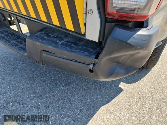 2018 Toyota Tacoma SR with VIN 5TFSX5EN6JX062775, listed as a IAAI auction lot 42774090 with 146,583 mi miles and . Bid and sale history available at DreamBid. Image 53.