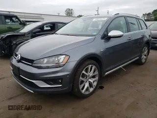 2017 Volkswagen Golf S z VIN 3VWH17AU4HM506172, wystawiony jako Copart lot #58823375 z przebiegiem 115 660 mil mil oraz Szkoda całkowita • Salvage title. Historia ofert i sprzedaży dostępna na DreamBid. Obrazek 1.