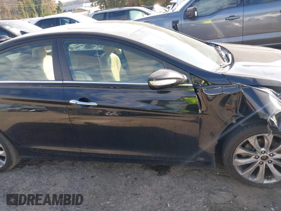 2011 Hyundai Sonata Limited with VIN 5NPEC4AB0BH234777, listed as a IAAI auction lot 40724002 with 146,903 mi miles and . Bid and sale history available at carsss.com. Image 12.