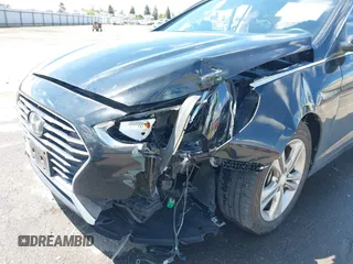 2018 Hyundai Sonata SEL with VIN 5NPE34AFXJH666455, listed as a IAAI auction lot 41939513 with 119,290 mi miles and . Bid and sale history available at carsss.com. Image 19.