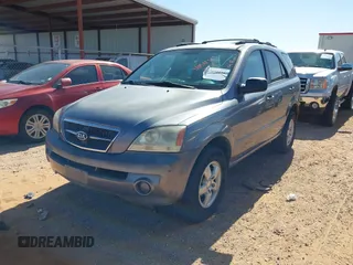 2006 Kia Sorento LX with VIN KNDJD733X65552995, listed as a IAAI auction lot 42058232 with 116,378 mi miles and . Bid and sale history available at DreamBid. Image 2.