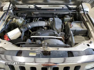 2006 Hummer H3 with VIN 5GTDN136268194770, listed as a Copart auction lot 88090405 with 230,819 mi miles and Clean Title. Bid and sale history available at DreamBid. Image 12.