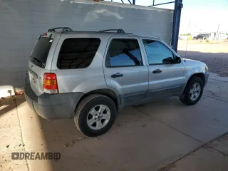 2006 Ford Escape XLT with VIN 1FMCU03116KA11863, listed as a Copart auction lot 81226094 with 186,044 mi miles and Clean Title. Bid and sale history available at DreamBid. Image 3.