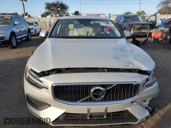 2019 Volvo S60 Momentum with VIN 7JR102FK5KG010818, listed as a Copart auction lot 41748445 with 23,632 mi miles and Salvage Title. Bid and sale history available at carsss.com. Image 5.