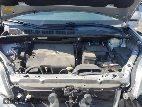 2016 Toyota Sienna XLE с VIN 5TDYK3DC9GS718138, выставлен на аукционе Copart как лот 57137635 с пробегом 105 384 миль миль и Списание • Salvage title. История ставок и продаж доступна на DreamBid. Изображение 12.