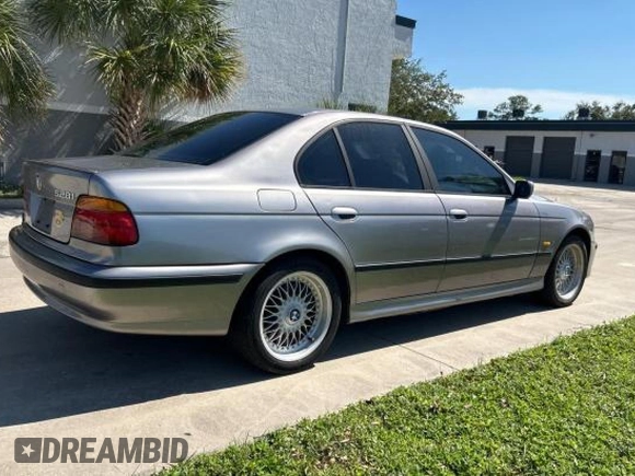 1999 BMW 5 Series 528iA with VIN WBADM6346XGU01087, listed as a Copart auction lot 76328624 with 235,225 mi miles and Clean Title. Bid and sale history available at carsss.com. Image 4.