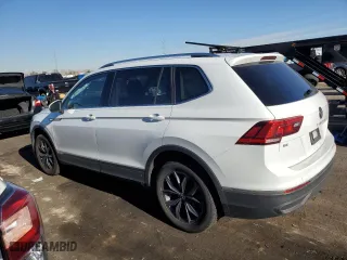 2022 Volkswagen Tiguan SE with VIN 3VV2B7AX8NM165856, listed as a Copart auction lot 85136044 with 44,076 mi miles and Salvage Title. Bid and sale history available at carsss.com. Image 2.