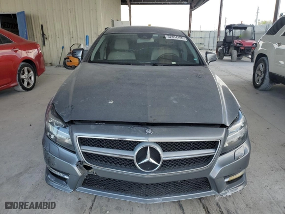 2012 Mercedes-Benz CLS-Class CLS 550 with VIN WDDLJ7DB6CA052025, listed as a Copart auction lot 52854155 with 0 mi miles and Non Repairable. Bid and sale history available at carsss.com. Image 5.