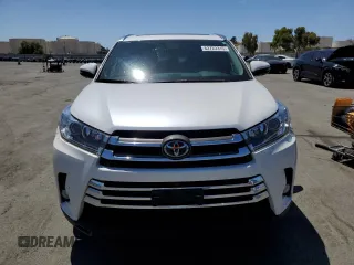 2018 Toyota Highlander Limited с VIN 5TDDZRFH5JS852061, выставлен на аукционе Copart как лот 62723315 с пробегом 52 496 миль миль и Списание • Salvage title. История ставок и продаж доступна на DreamBid. Изображение 5.