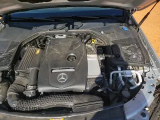 2017 Mercedes-Benz C 300 z VIN 55SWF4KB0HU215615, wystawiony jako Copart lot #81598085 z przebiegiem 112 260 mil mil oraz Szkoda całkowita • Salvage title. Historia ofert i sprzedaży dostępna na DreamBid. Obrazek 13.