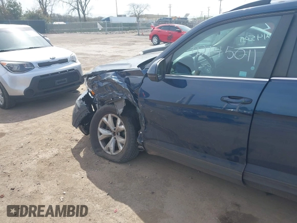 2018 Volkswagen Atlas SE with VIN 1V2KR2CA8JC575136, listed as a IAAI auction lot 42145011 with 139,107 mi miles and . Bid and sale history available at DreamBid. Image 6.