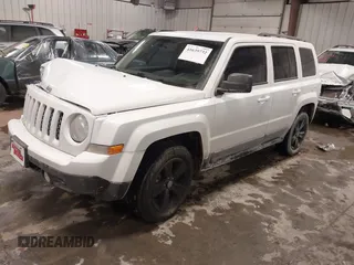 2014 Jeep Patriot Latitude with VIN 1C4NJRFB4ED864114, listed as a IAAI auction lot 41639732 with 103,119 mi miles. Bid and sale history available at carsss.com. Image 17.