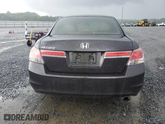 2011 Honda Accord LX z VIN 1HGCP2F36BA037252, wystawiony jako Copart lot #56550215 z przebiegiem 119 657 mil mil oraz Szkoda całkowita • Salvage title. Historia ofert i sprzedaży dostępna na DreamBid. Obrazek 6.