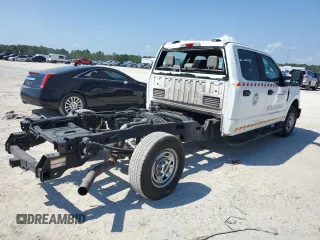 2021 Ford Super Duty F-250 SRW XL with VIN 1FD7W2A67MEC18050, listed as a Copart auction lot 72878244 with 580,056 mi miles and Non Repairable. Bid and sale history available at carsss.com. Image 3.