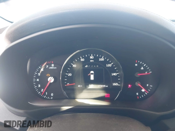 2016 Kia Sorento EX with VIN 5XYPHDA57GG181613, listed as a IAAI auction lot 42020545 with 173,439 mi miles. Bid and sale history available at carsss.com. Image 7.