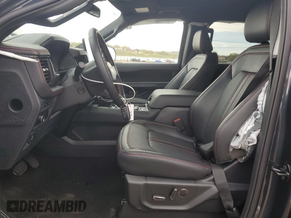 2024 Ford Expedition Limited с VIN 1FMJU2A81REA82227, выставлен на аукционе Copart как лот 54716135 с пробегом 1 901 миль миль и Списание • Salvage title. История ставок и продаж доступна на DreamBid. Изображение 7.