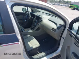 2014 Chevrolet Volt with VIN 1G1RB6E4XEU152117, listed as a IAAI auction lot 42107089 with 130,376 mi miles and . Bid and sale history available at carsss.com. Image 5.