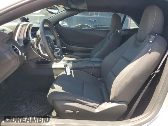 2011 Chevrolet Camaro 1LT z VIN 2G1FB3DD1B9193909, wystawiony jako Copart lot #56000395 z przebiegiem 110 248 mil mil oraz Szkoda całkowita • Salvage title. Historia ofert i sprzedaży dostępna na DreamBid. Obrazek 7.