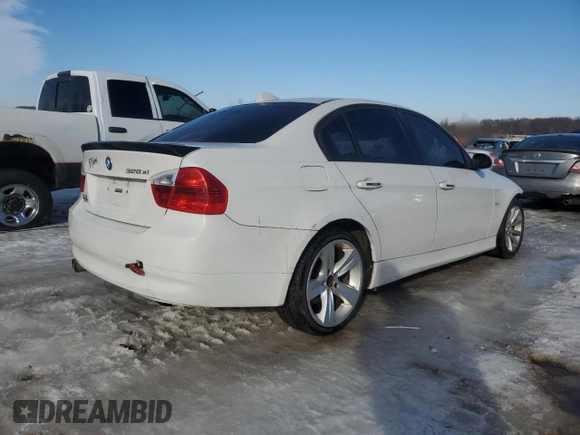 2008 BMW 3 Series 328xi с VIN WBAVC73538KP37347, выставлен на аукционе Copart как лот 42457925 с пробегом Не указан миль и Списание • Salvage title. История ставок и продаж доступна на DreamBid. Изображение 3.